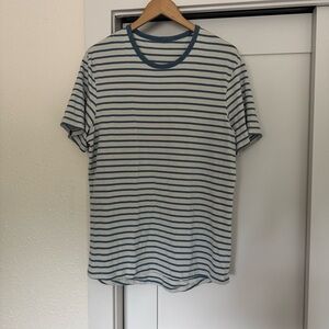Lululemon Striped Crew‎ Neck Tshirt Size Large